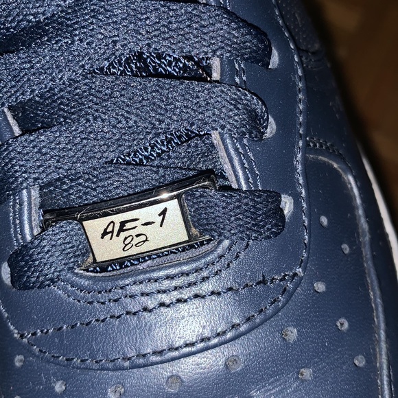 Nike Vintage Hi-Top Air Force 1 - Picture 11 of 15